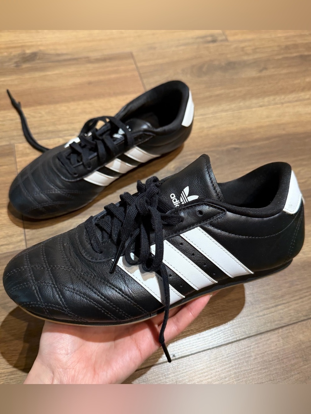Adidas Women’s Black & White Classic Trainers